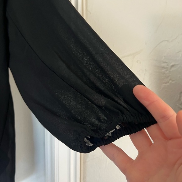 Tahari Woman 1X Black Blouse Plus Size Tunic Top Long Sleeve Lined Workwear - Picture 2 of 7